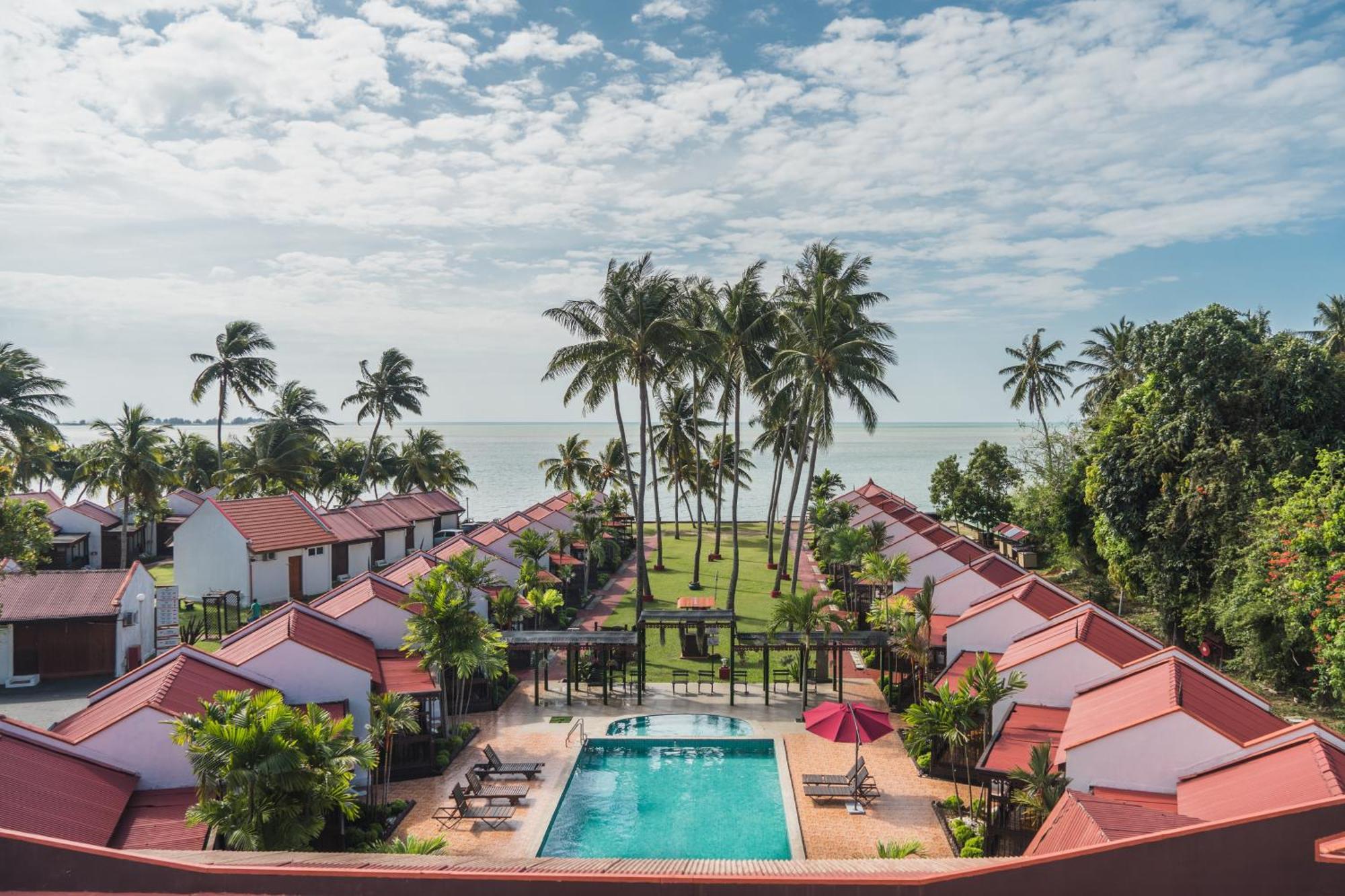 Shah'S Beach Resort Melaka Exterior foto